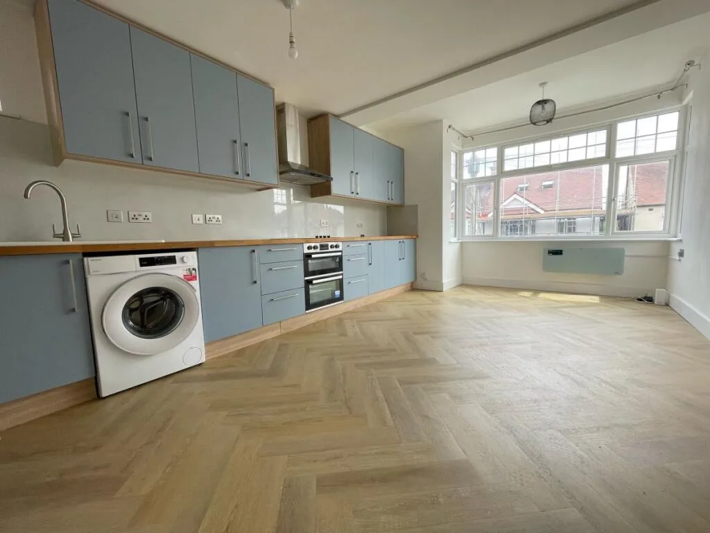 3 bedroom flat for rent