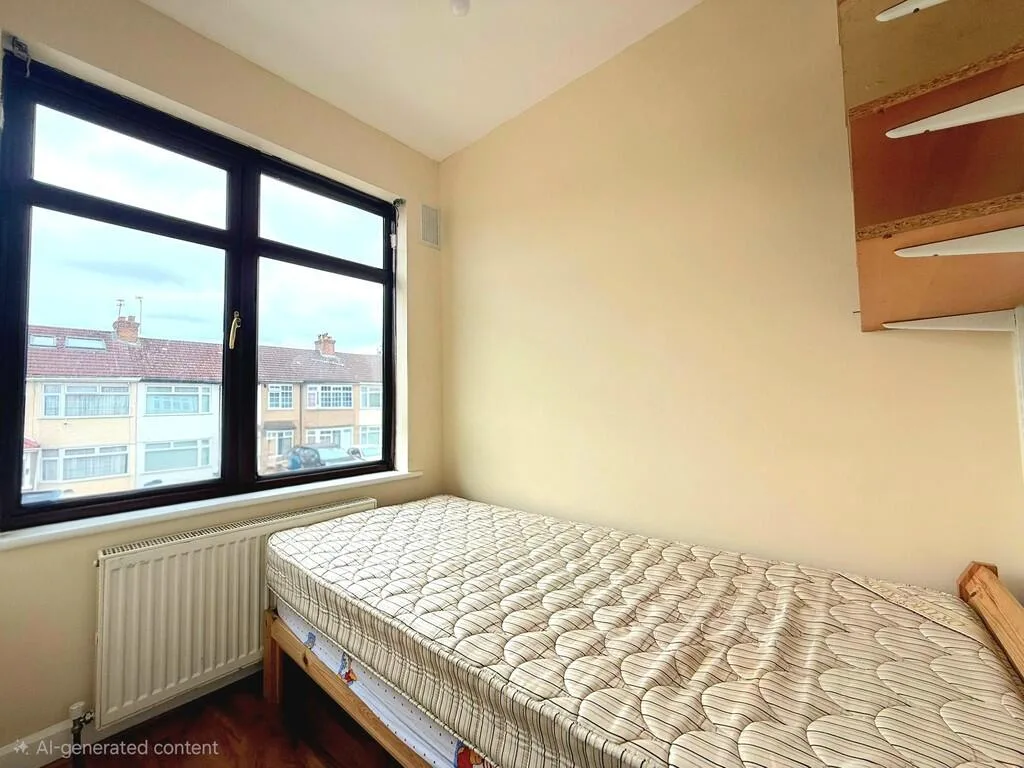 4 bedroom end of terrace house for rent