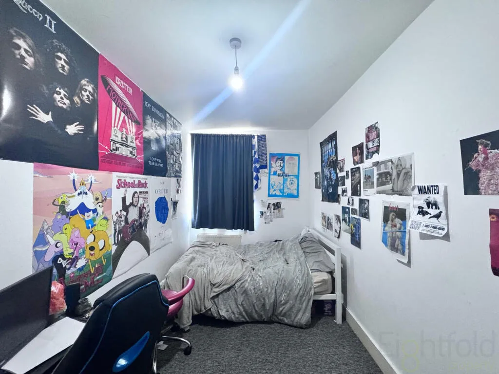 6 bedroom terraced house for rent