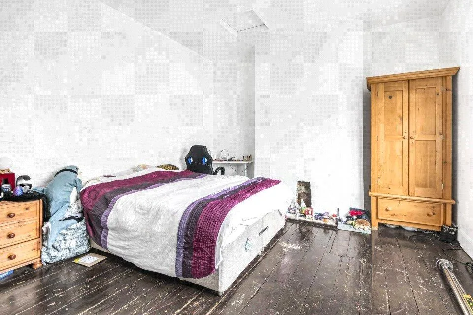 5 bedroom terraced house for rent