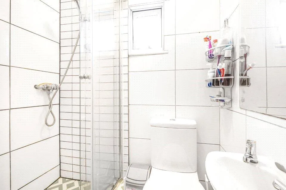 5 bedroom terraced house for rent