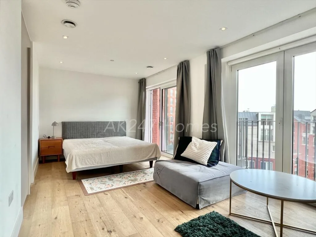 Studio flat for rent