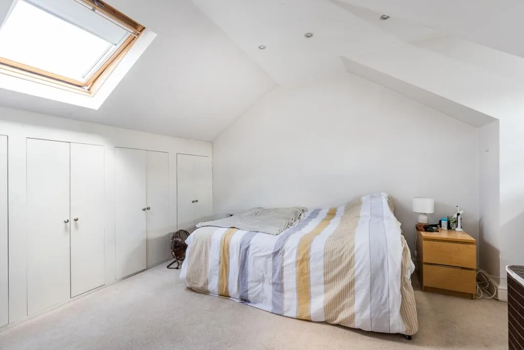 3 bedroom maisonette for rent