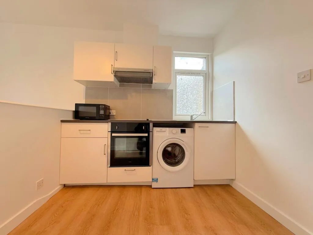 Studio flat for rent