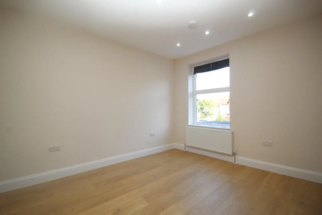 5 bedroom terraced house for rent