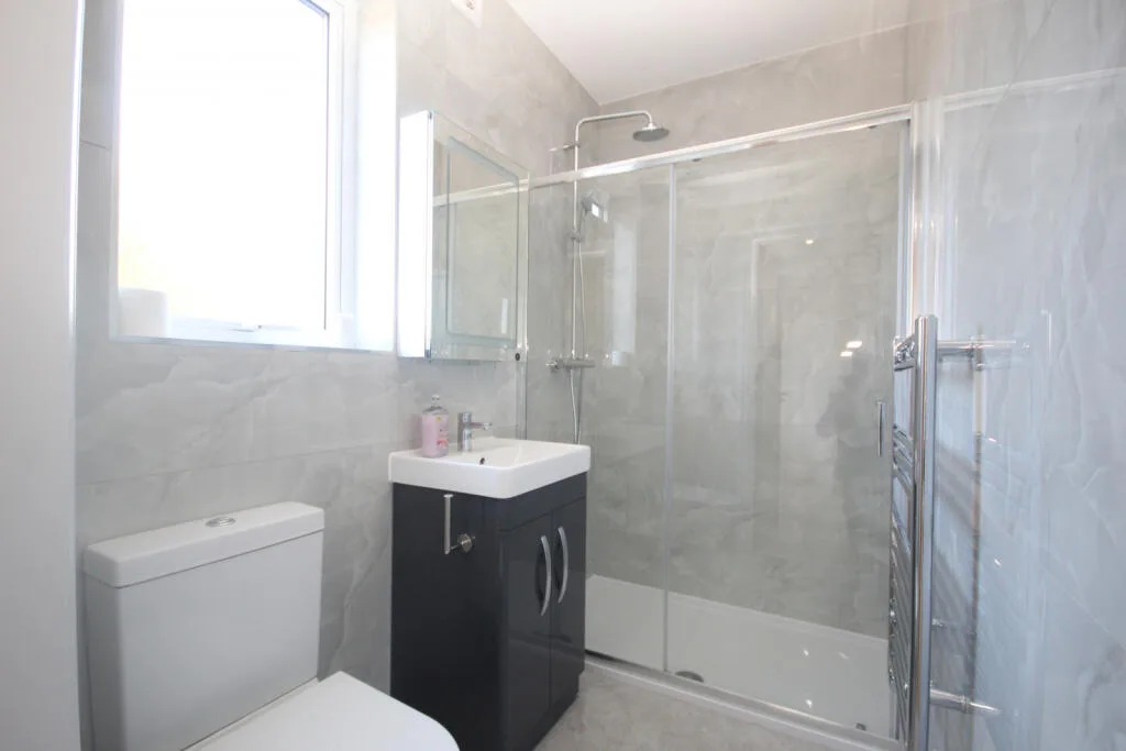 5 bedroom terraced house for rent