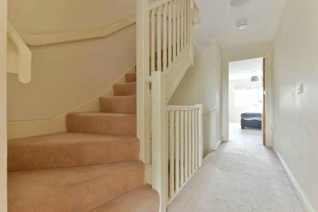 4 bedroom semi-detached house for rent