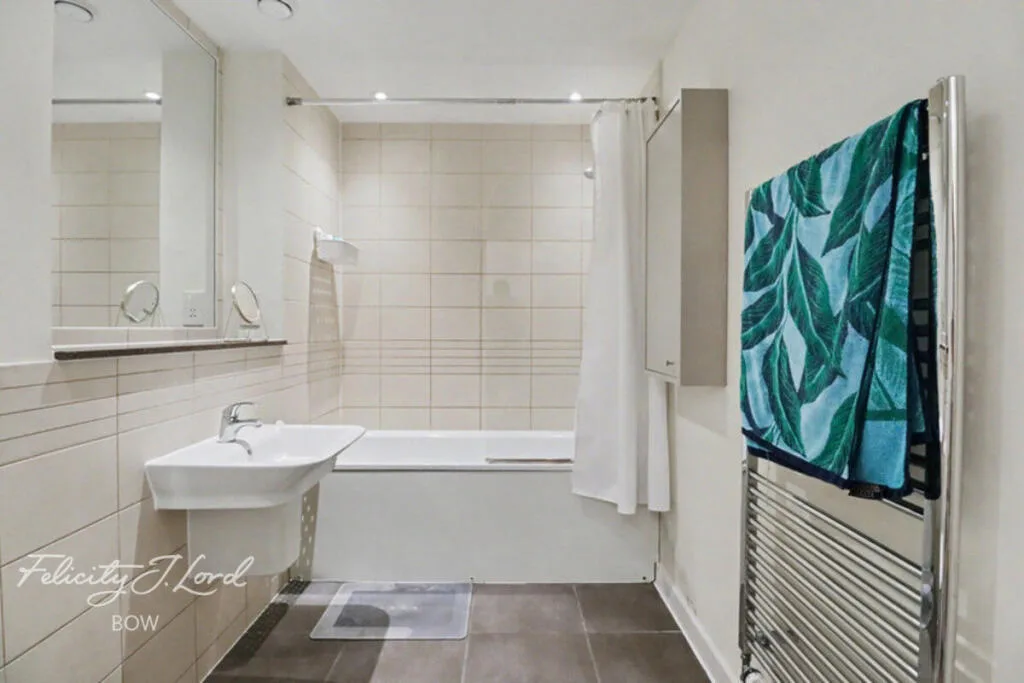 1 bedroom house share for rent