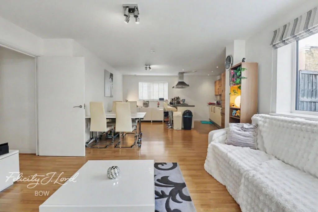 1 bedroom house share for rent
