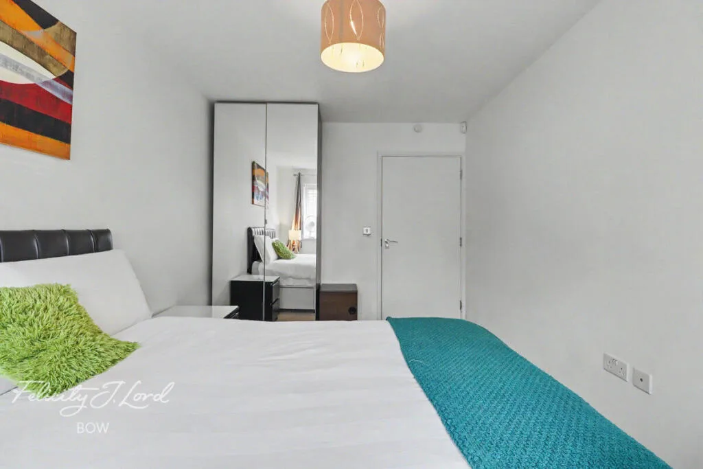1 bedroom house share for rent