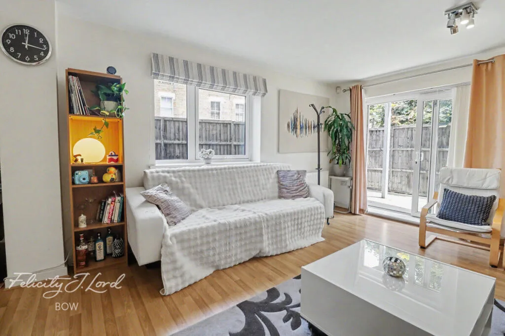 1 bedroom house share for rent