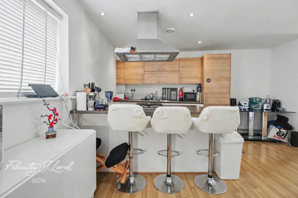 1 bedroom house share for rent