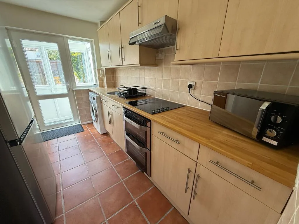 4 bedroom terraced house for rent