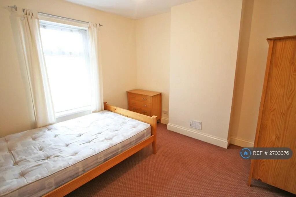 4 bedroom terraced house for rent