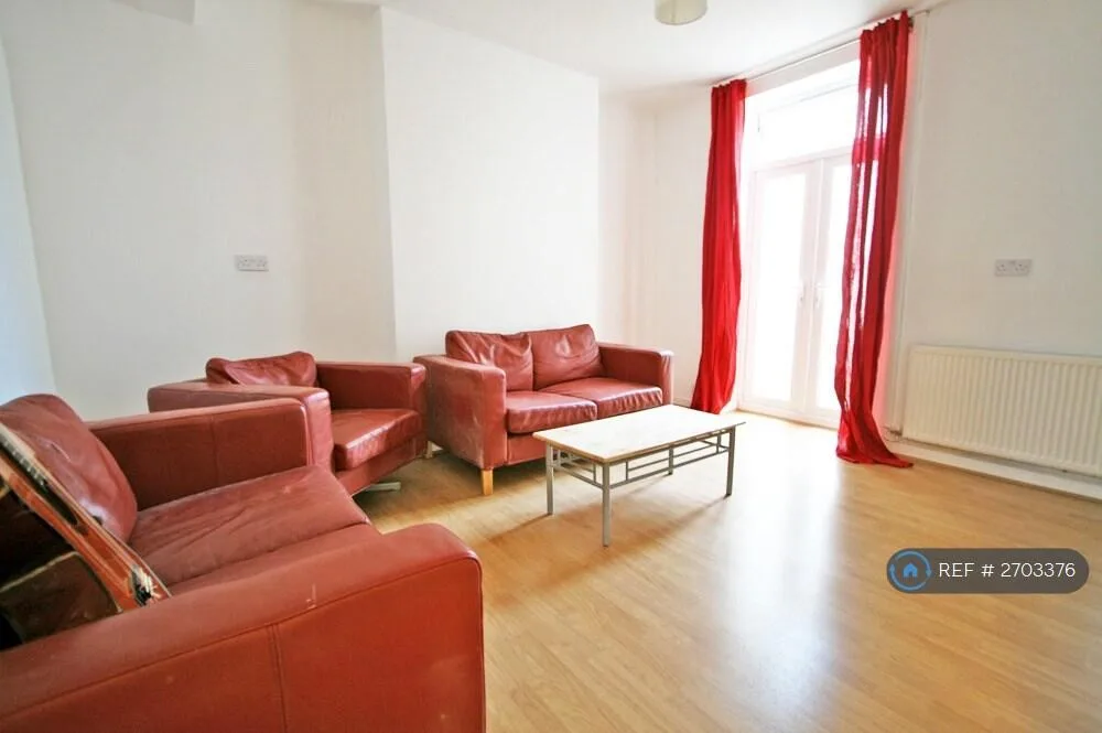 4 bedroom terraced house for rent