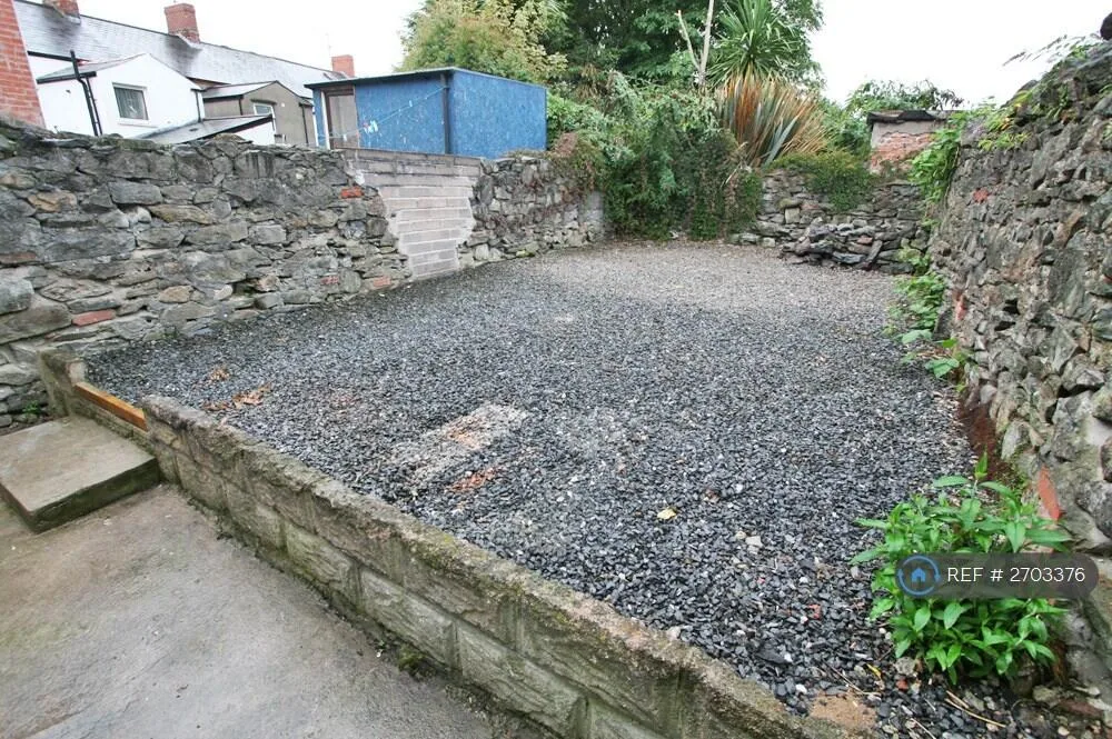 4 bedroom terraced house for rent