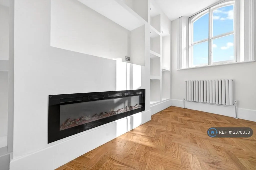4 bedroom flat for rent