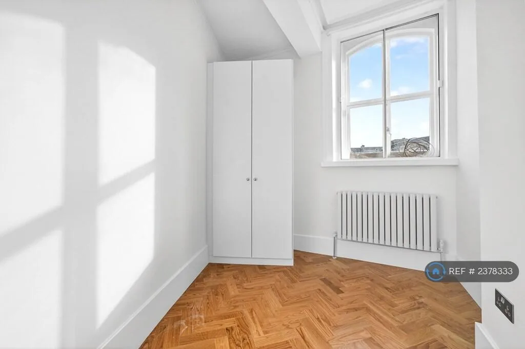 4 bedroom flat for rent