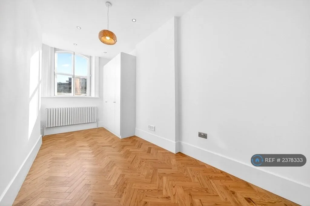 4 bedroom flat for rent