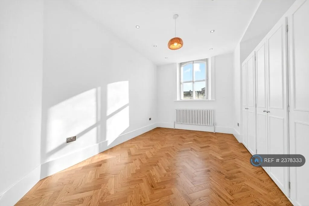 4 bedroom flat for rent