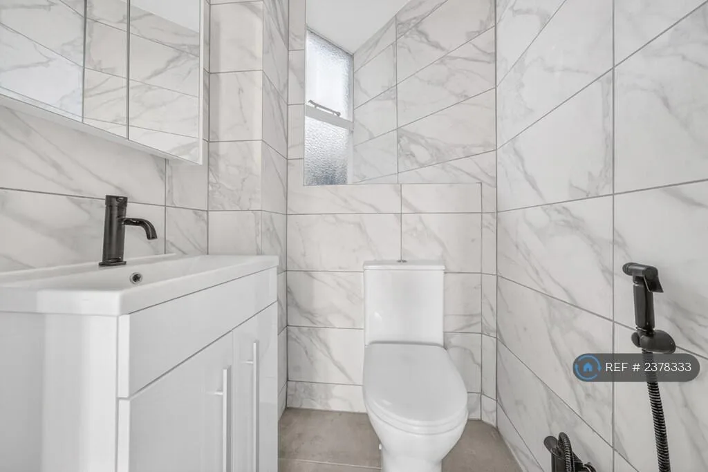 4 bedroom flat for rent