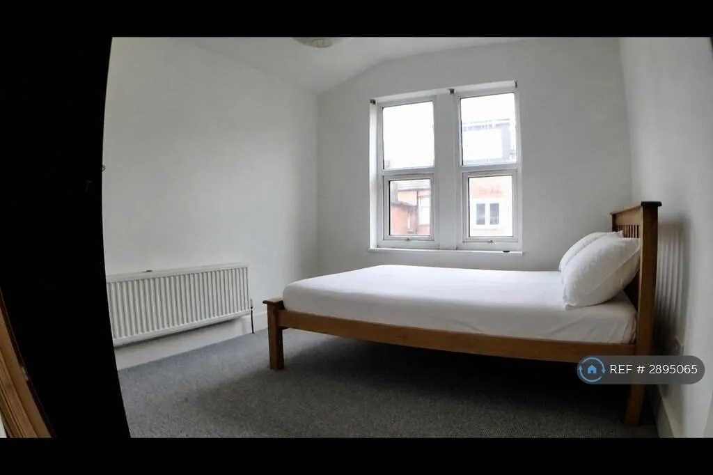 4 bedroom maisonette for rent