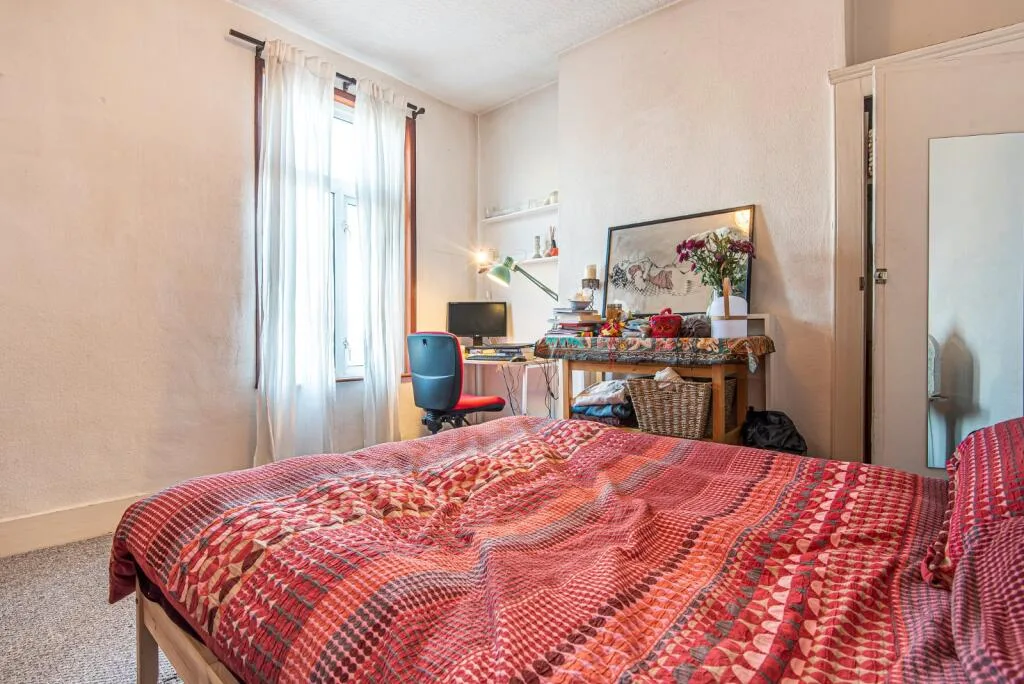 5 bedroom terraced house for rent