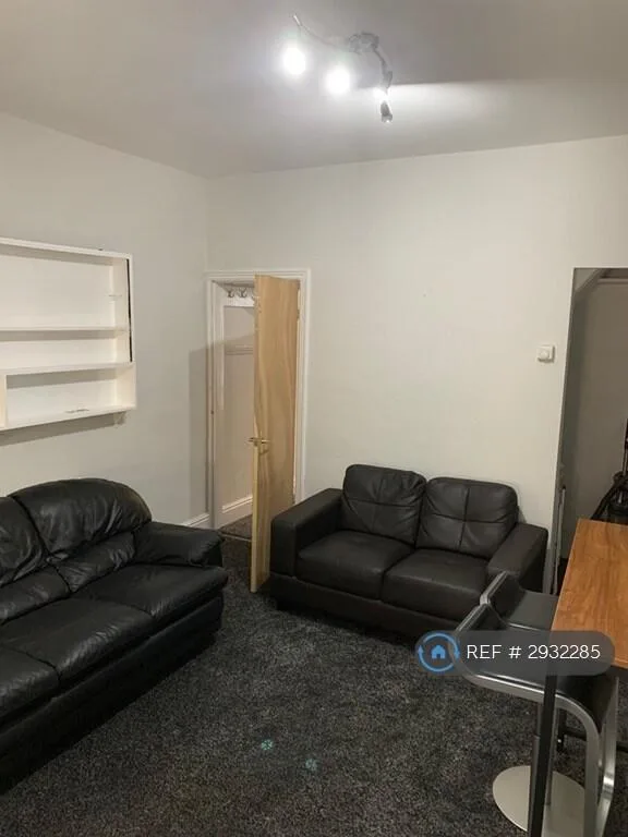 4 bedroom terraced house for rent