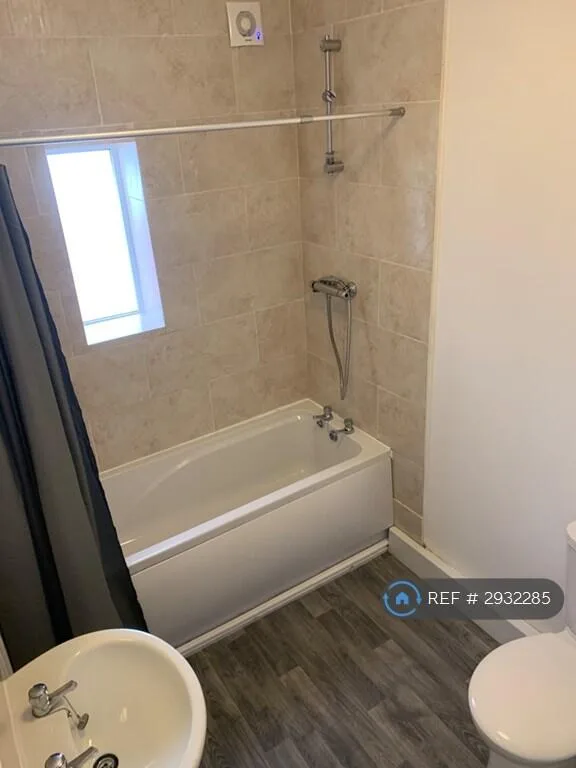 4 bedroom terraced house for rent