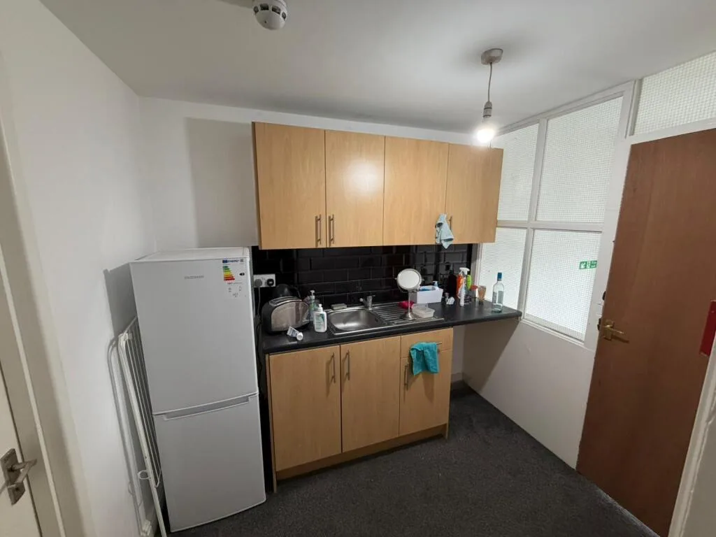 9 bedroom house for rent