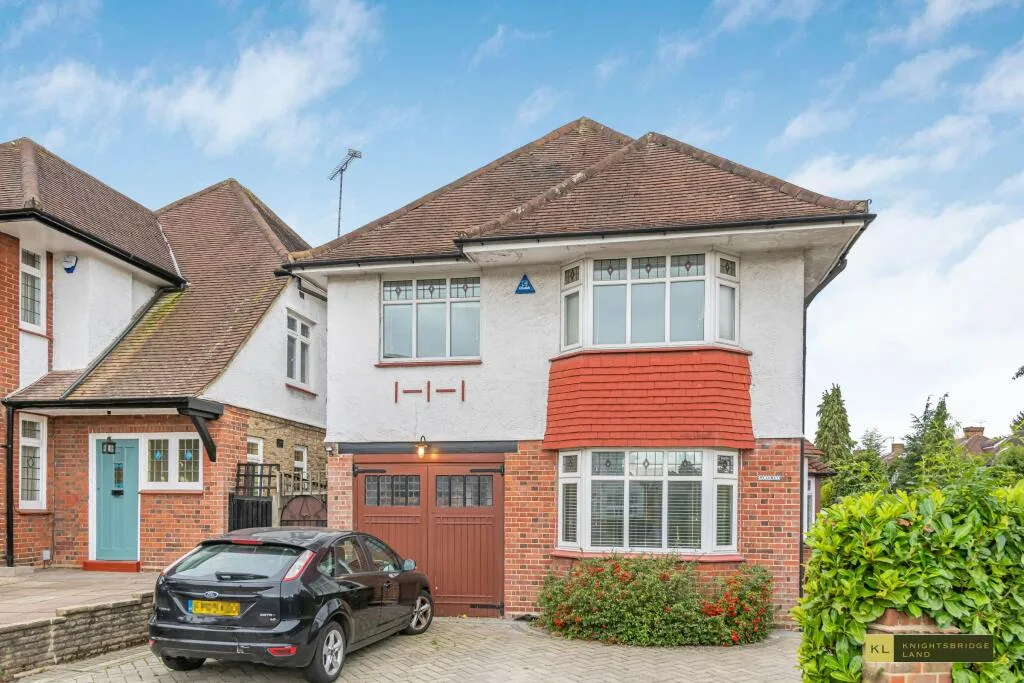 5 bedroom detached house for rent