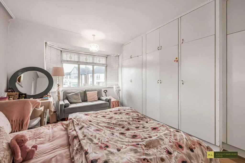 5 bedroom detached house for rent