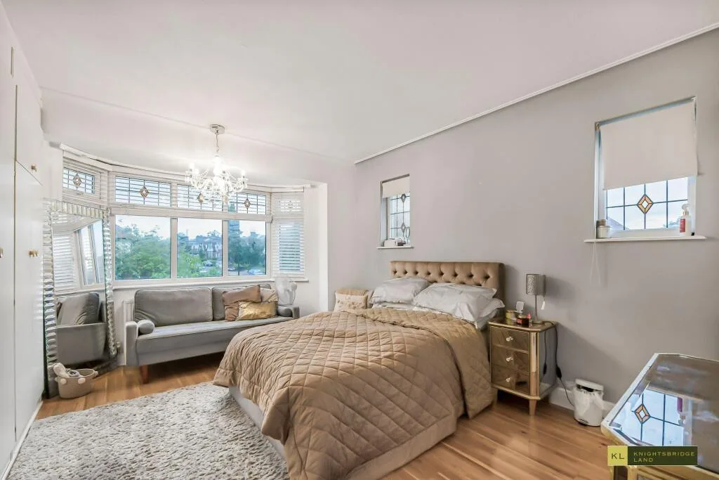5 bedroom detached house for rent