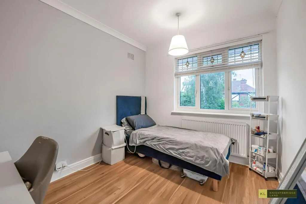 5 bedroom detached house for rent