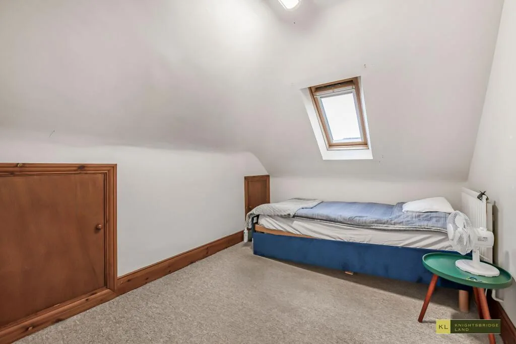 5 bedroom detached house for rent