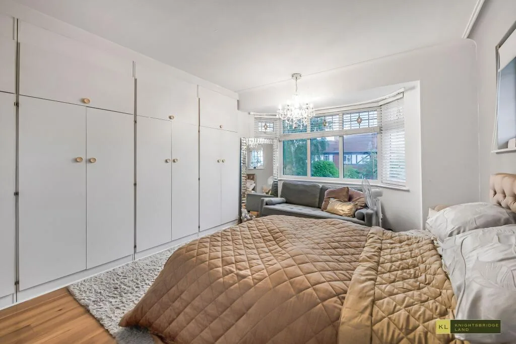 5 bedroom detached house for rent