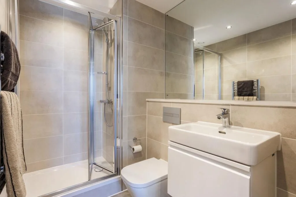 3 bedroom flat for rent