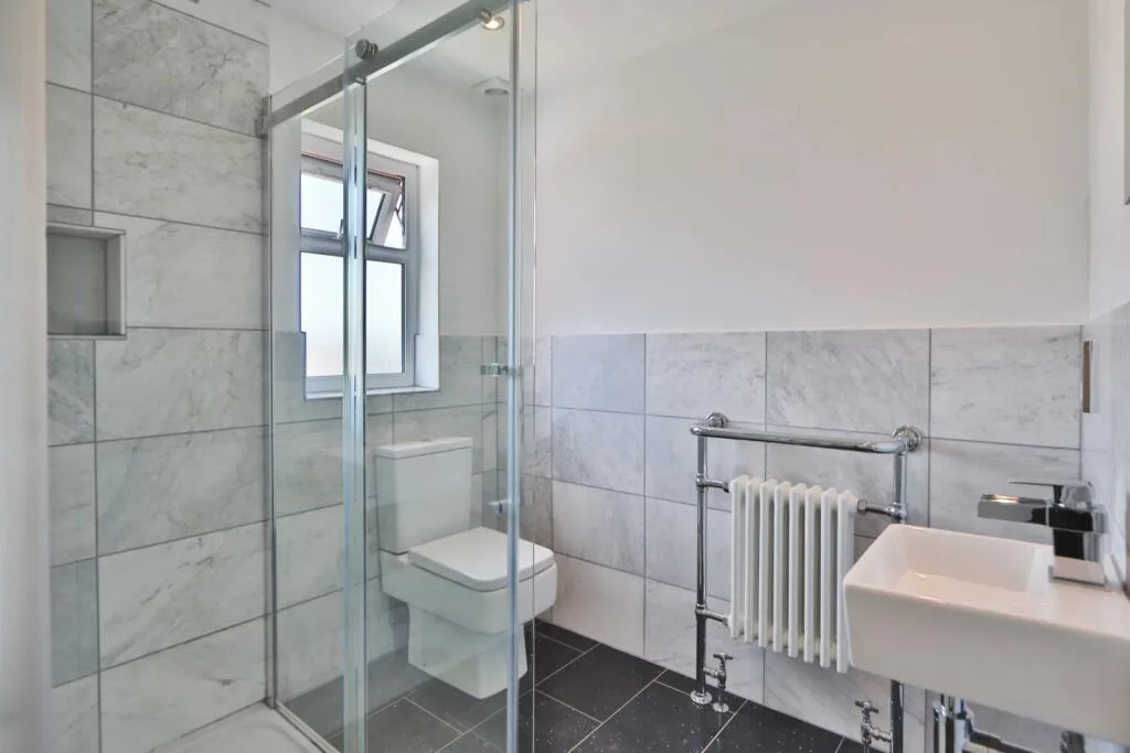 6 bedroom semi-detached house for rent
