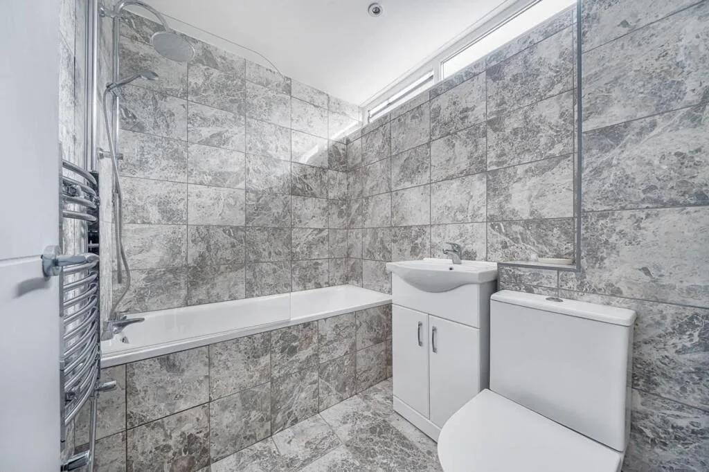 5 bedroom apartment for rent