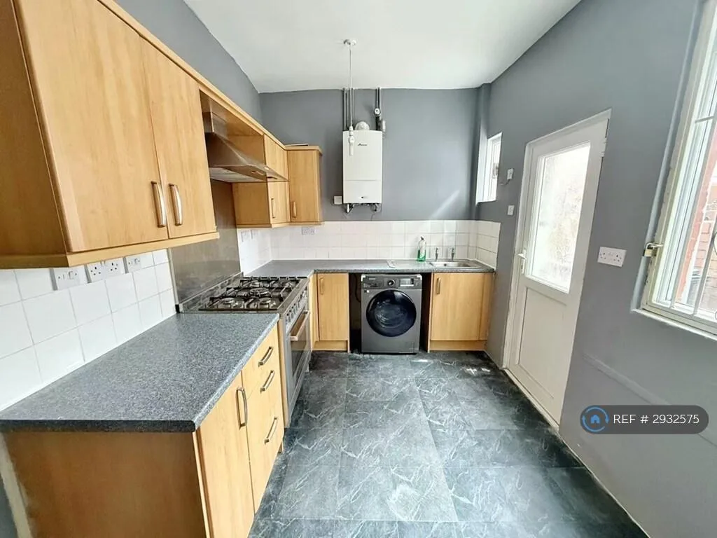 4 bedroom terraced house for rent