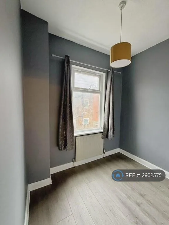 4 bedroom terraced house for rent
