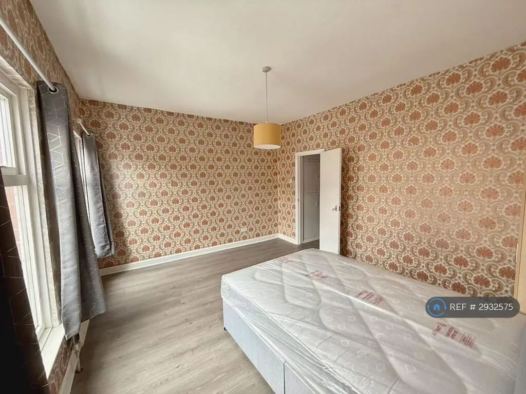 4 bedroom terraced house for rent