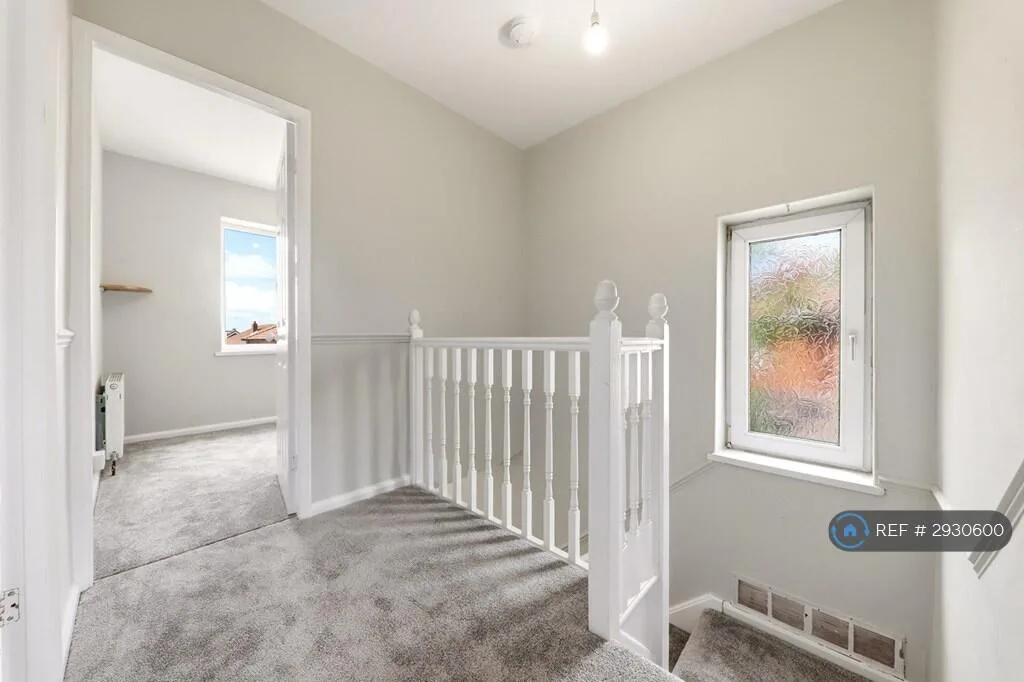 3 bedroom semi-detached house for rent