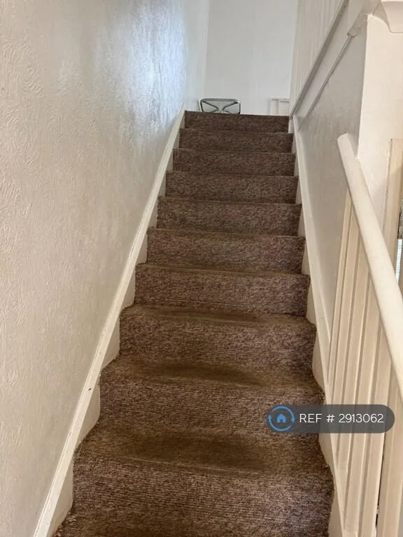 3 bedroom semi-detached house for rent