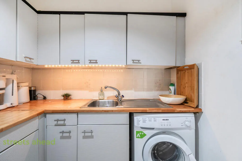 Studio apartment for rent