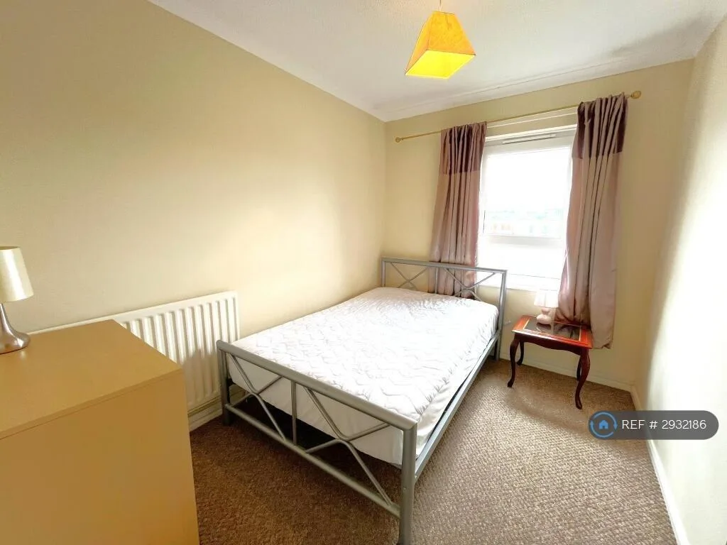 2 bedroom maisonette for rent