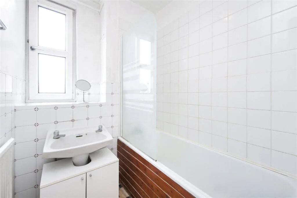 4 bedroom flat for rent