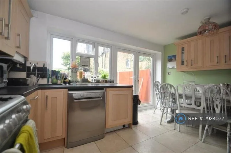 3 bedroom terraced house for rent