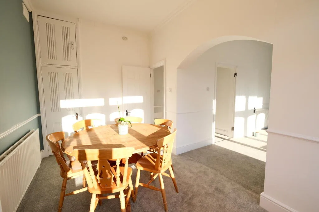 3 bedroom flat for rent