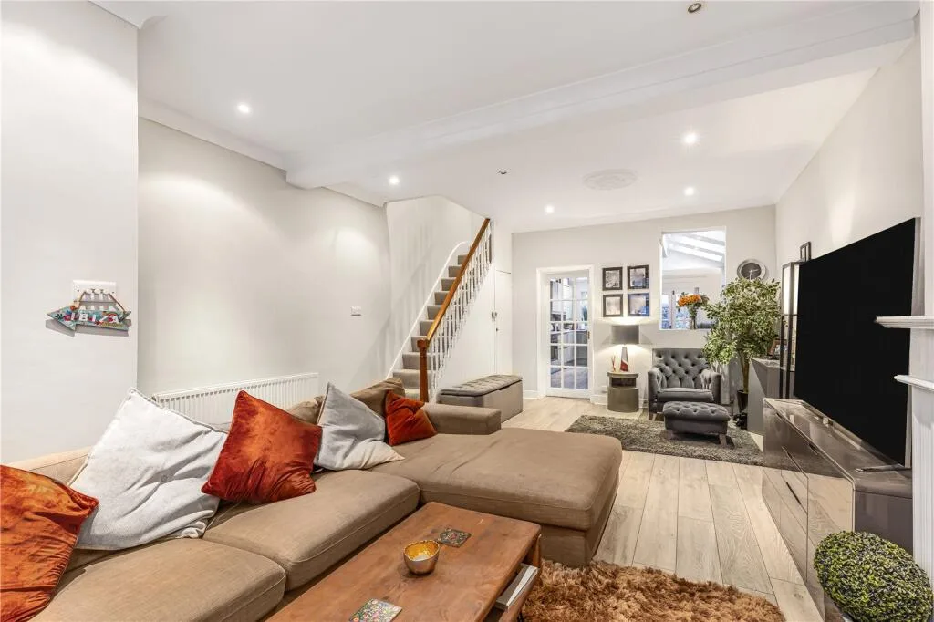 2 bedroom terraced house for rent